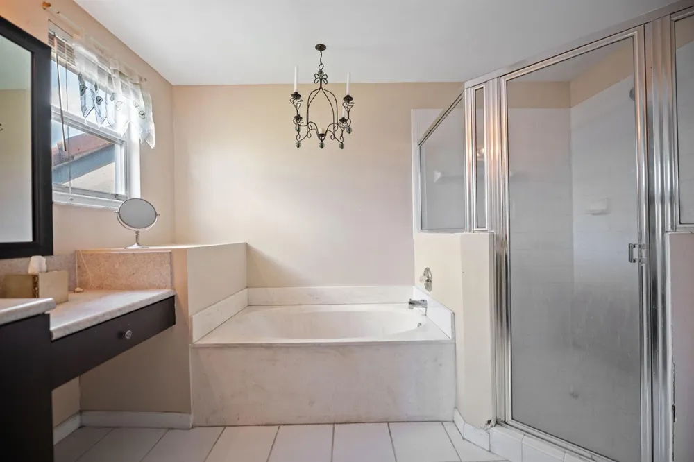 2481 NW 98th Lane Sunrise, FL 33322