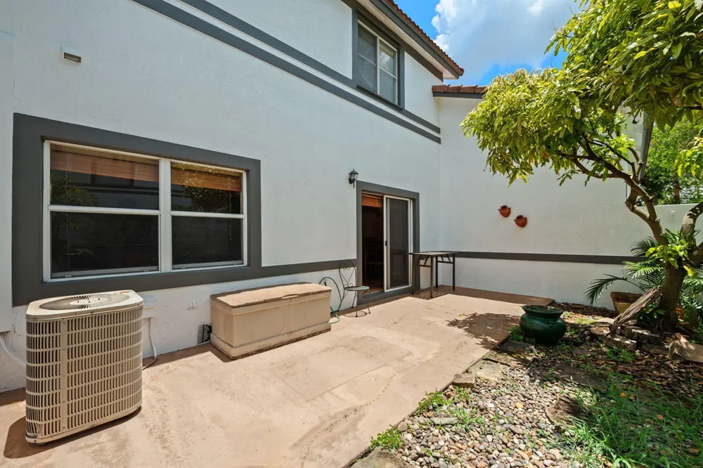 2481 NW 98th Lane Sunrise, FL 33322