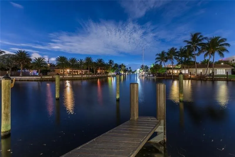 4143 Seagrape Drive Lauderdale By The Sea, FL 33308