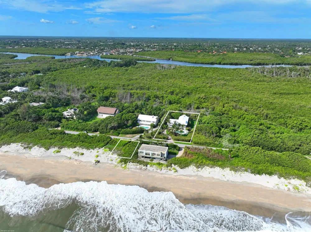 162 Beach Road Jupiter Island, FL 33455