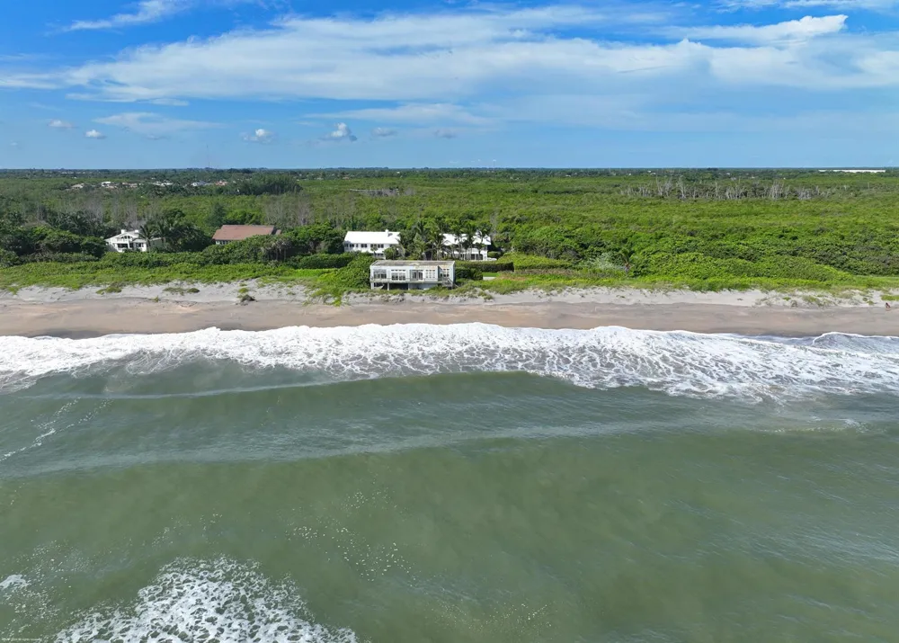 162 Beach Road Jupiter Island, FL 33455