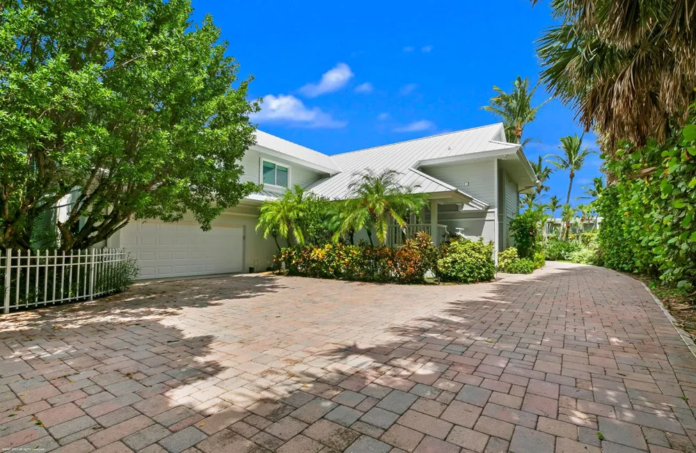 162 Beach Road Jupiter Island, FL 33455
