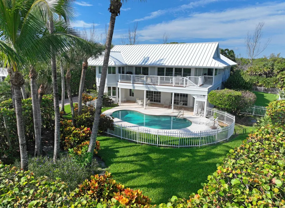 162 Beach Road Jupiter Island, FL 33455