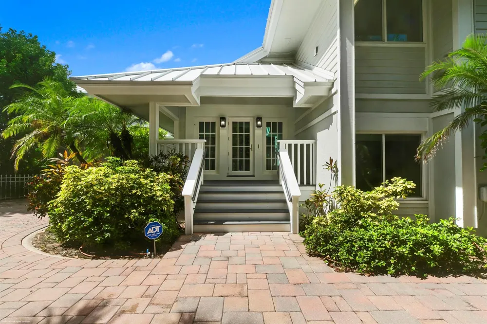 162 Beach Road Jupiter Island, FL 33455