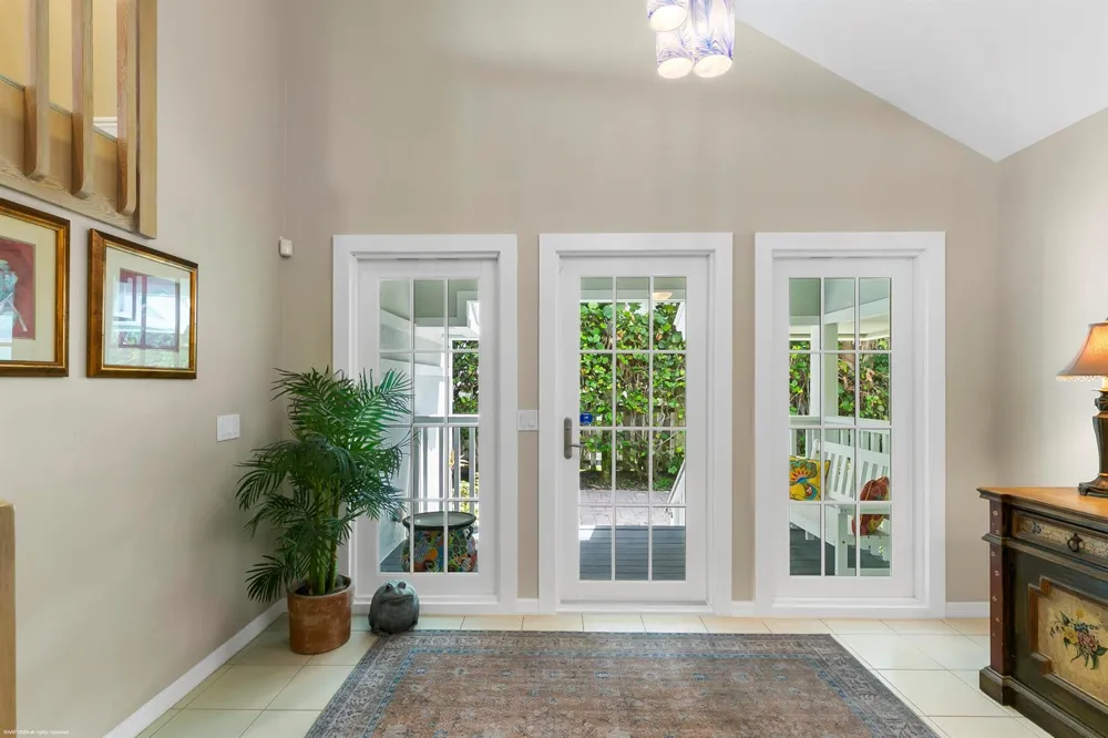 162 Beach Road Jupiter Island, FL 33455