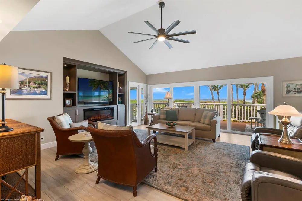 162 Beach Road Jupiter Island, FL 33455