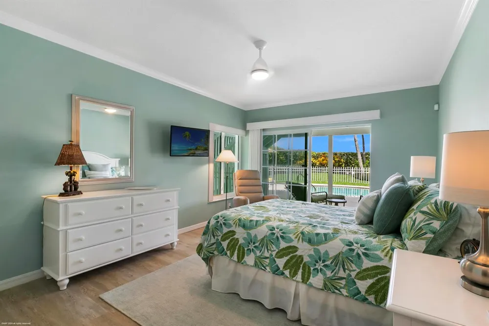 162 Beach Road Jupiter Island, FL 33455