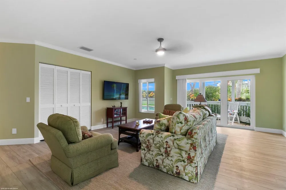 162 Beach Road Jupiter Island, FL 33455
