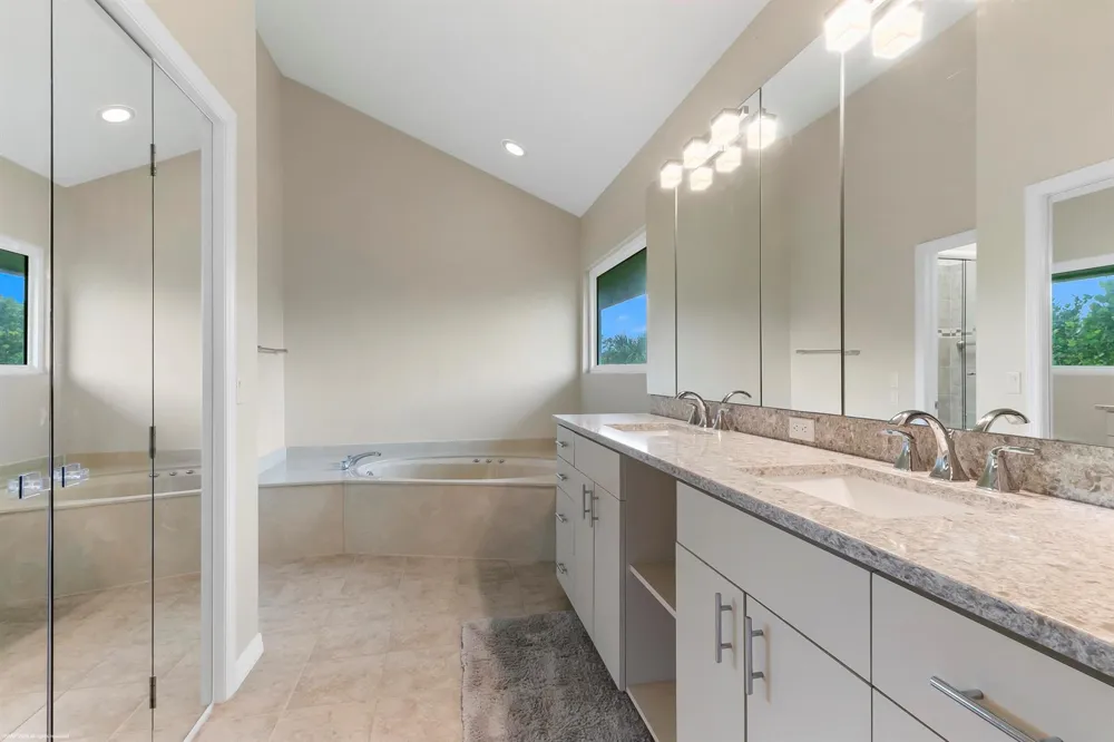 162 Beach Road Jupiter Island, FL 33455