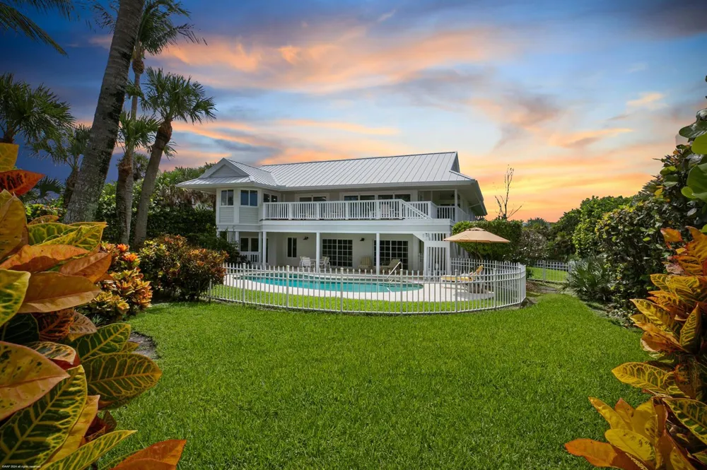 162 Beach Road Jupiter Island, FL 33455