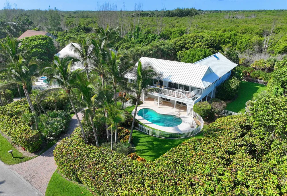 162 Beach Road Jupiter Island, FL 33455
