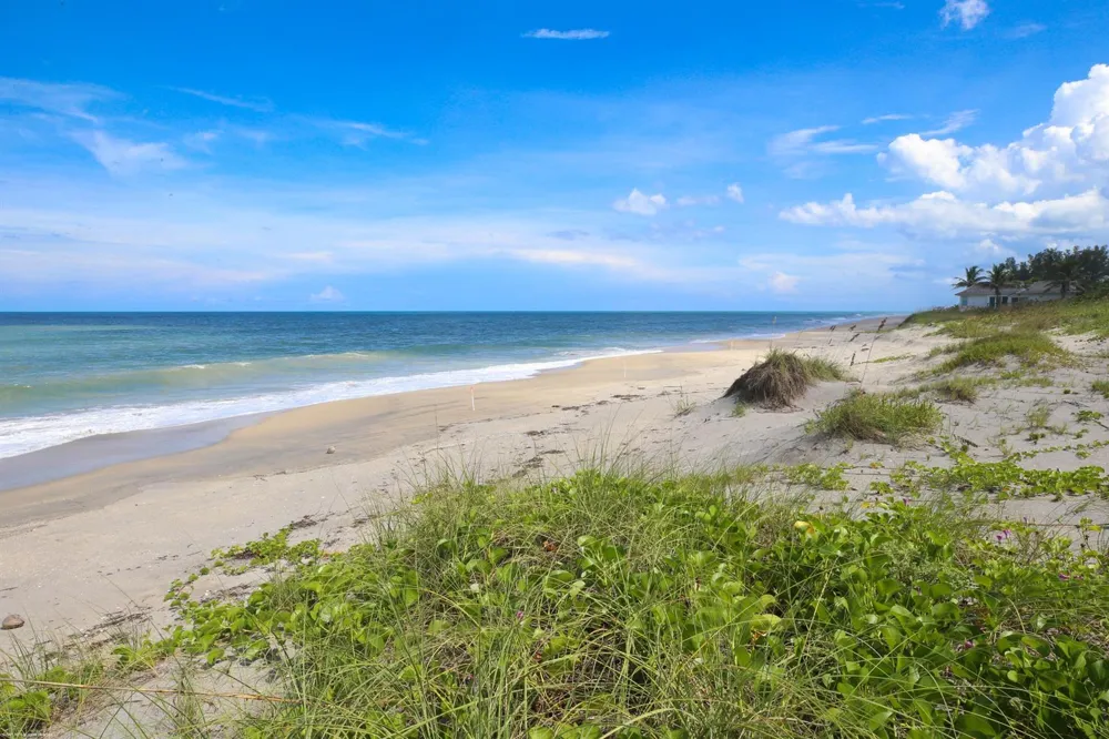 162 Beach Road Jupiter Island, FL 33455