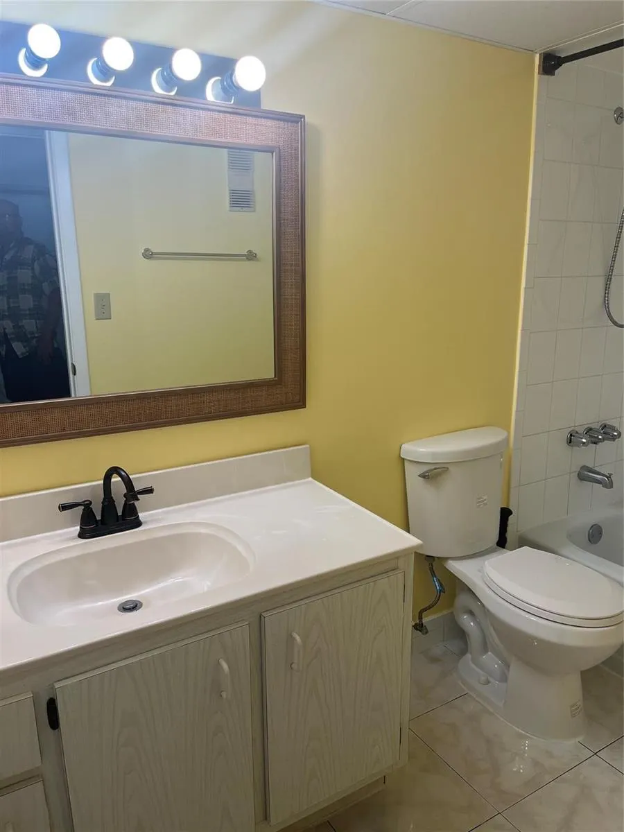 1830 Lauderdale Avenue #4311 North Lauderdale, FL 33068