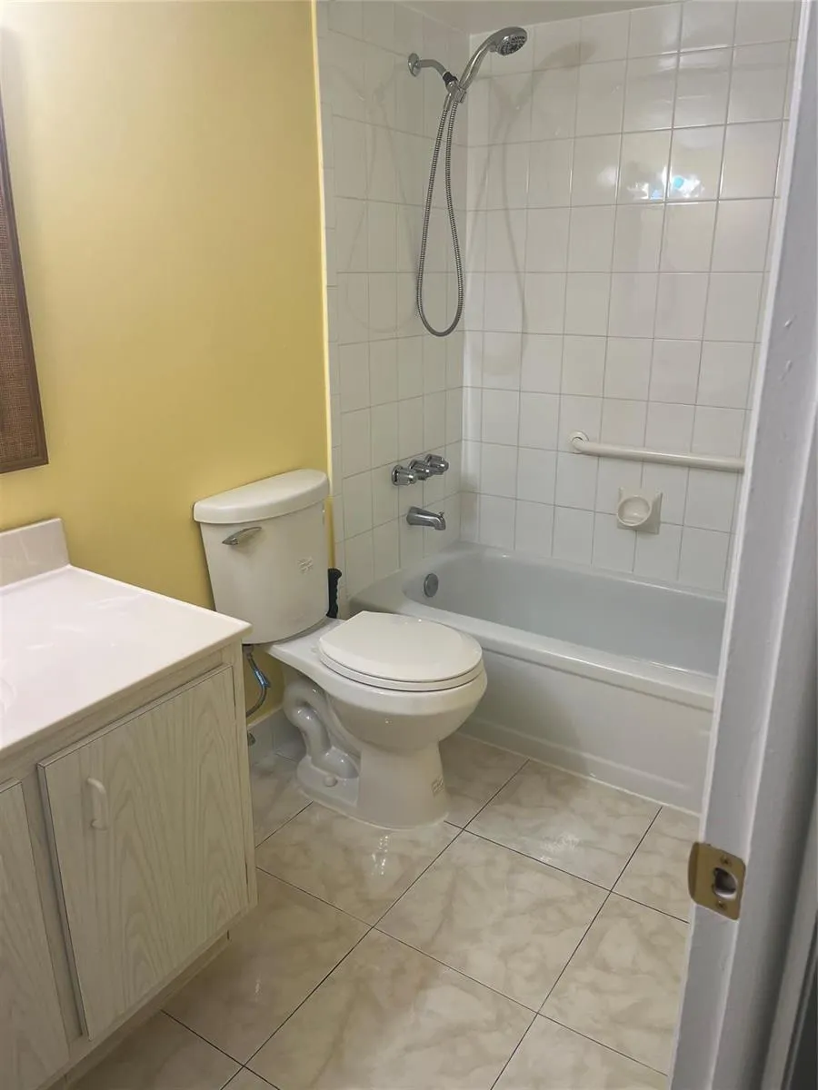 1830 Lauderdale Avenue #4311 North Lauderdale, FL 33068
