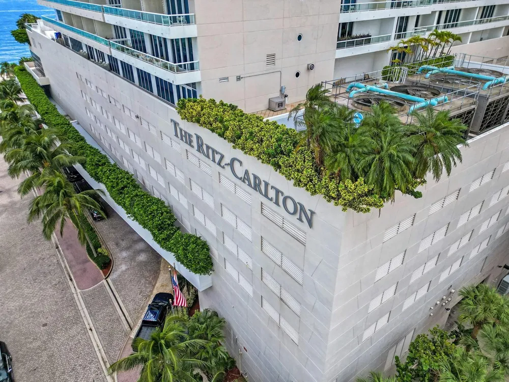 1 Fort Lauderdale Beach Boulevard #1709 Fort Lauderdale, FL 33304