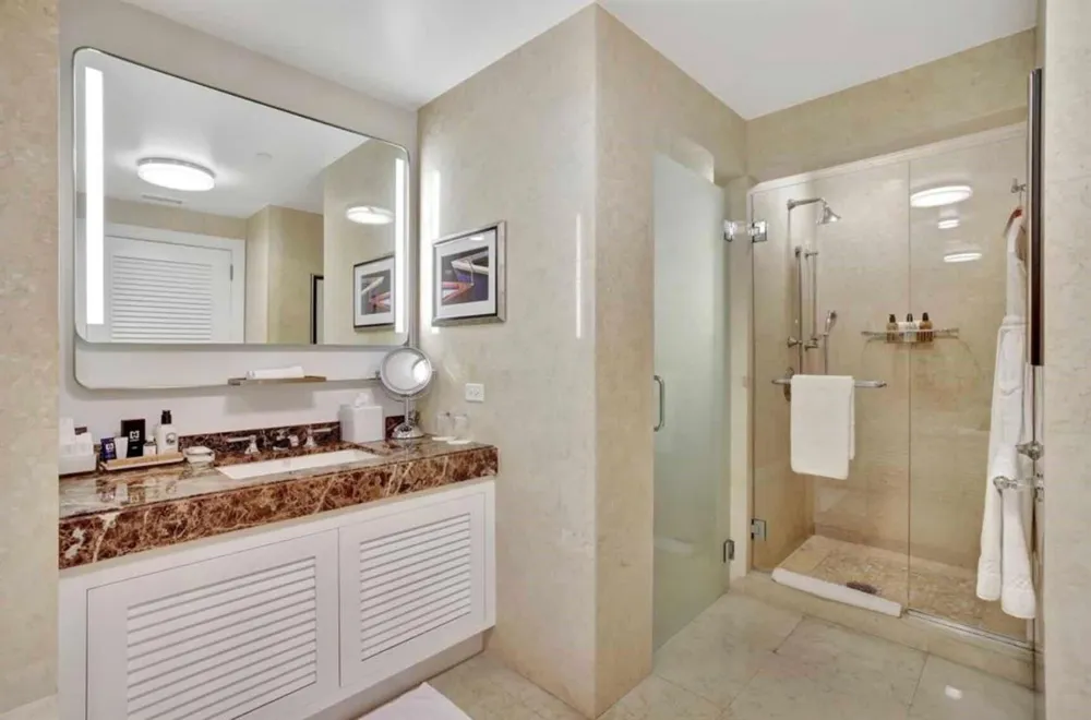 1 Fort Lauderdale Beach Boulevard #1709 Fort Lauderdale, FL 33304