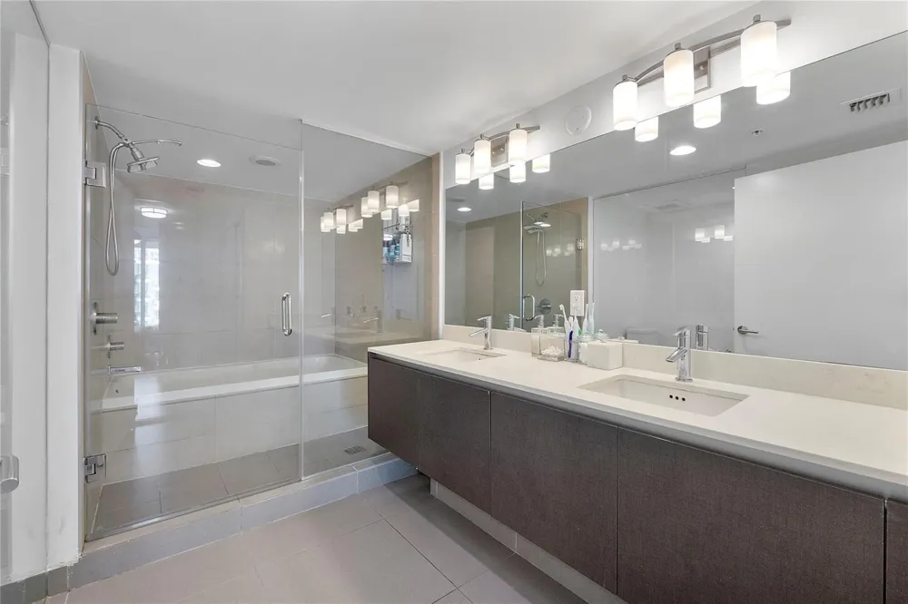 6620 Indian Creek Drive #315 Miami Beach, FL 33141