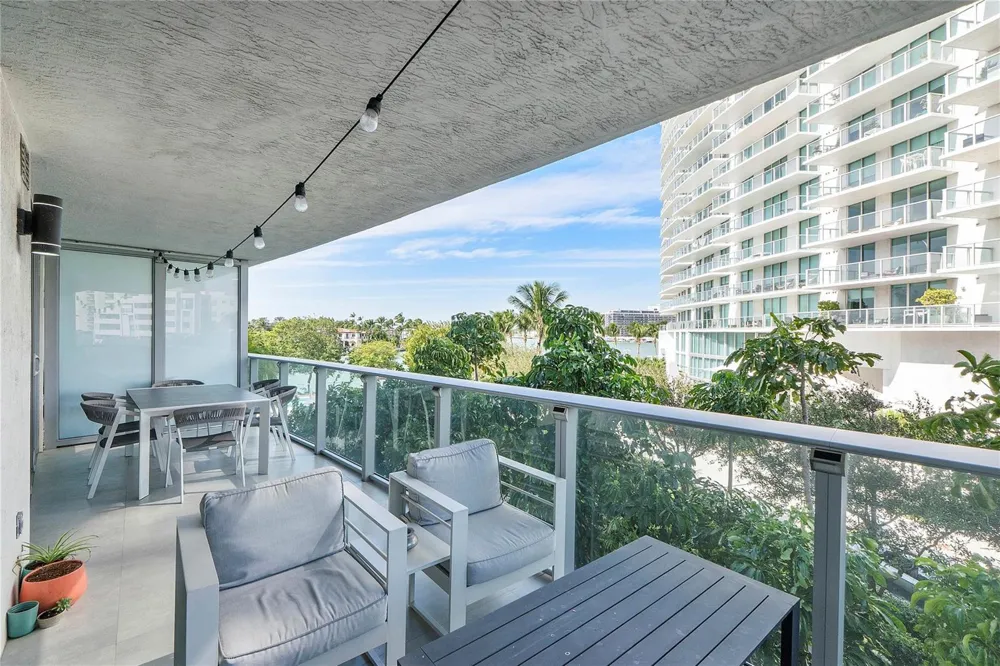 6620 Indian Creek Drive #315 Miami Beach, FL 33141