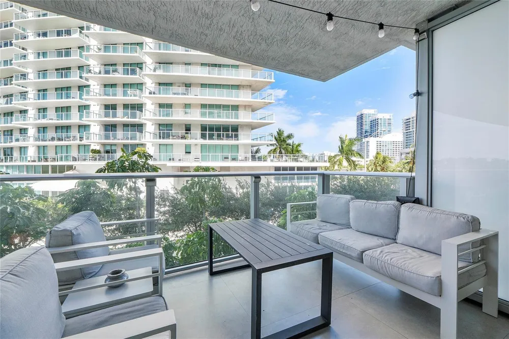6620 Indian Creek Drive #315 Miami Beach, FL 33141