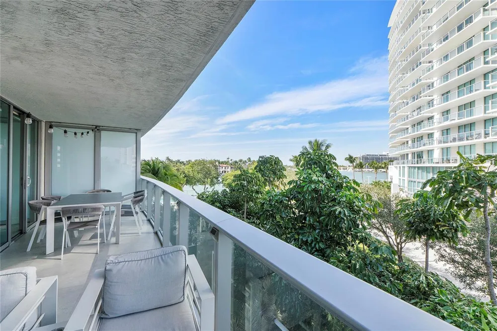 6620 Indian Creek Drive #315 Miami Beach, FL 33141
