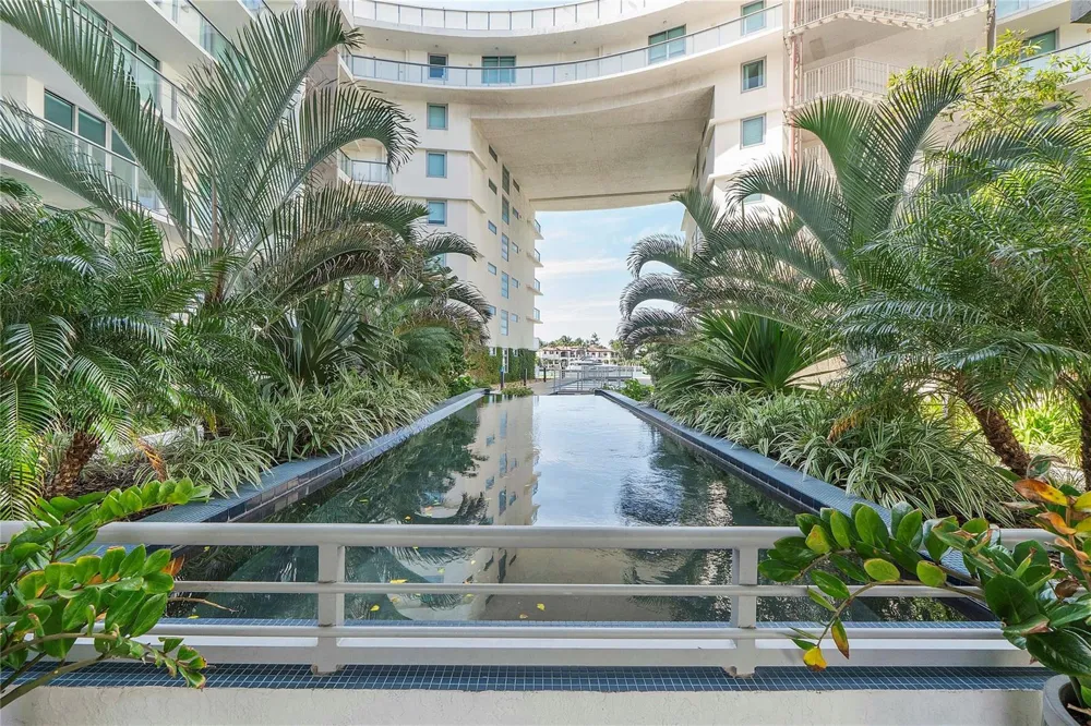 6620 Indian Creek Drive #315 Miami Beach, FL 33141