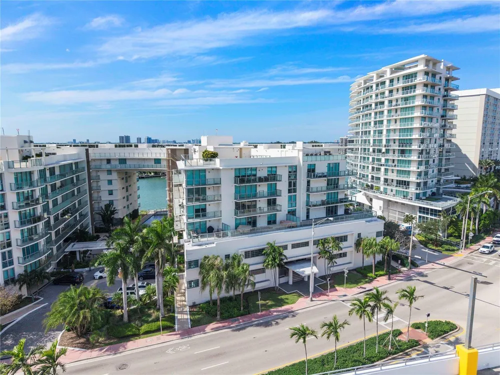 6620 Indian Creek Drive #315 Miami Beach, FL 33141