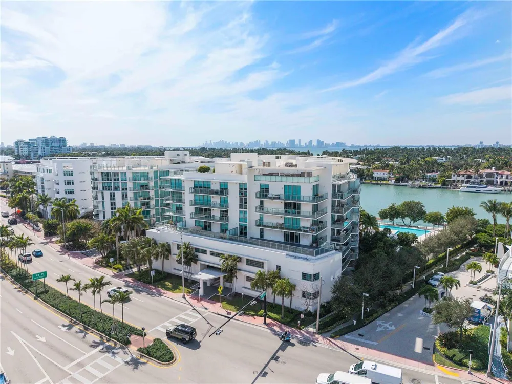 6620 Indian Creek Drive #315 Miami Beach, FL 33141