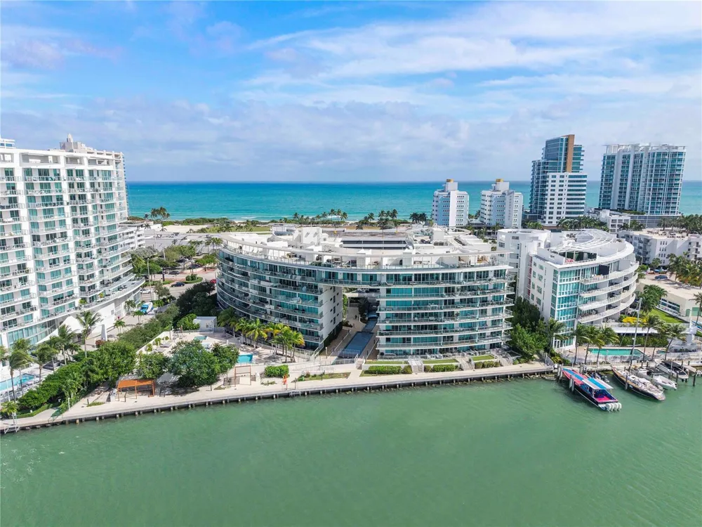 6620 Indian Creek Drive #315 Miami Beach, FL 33141