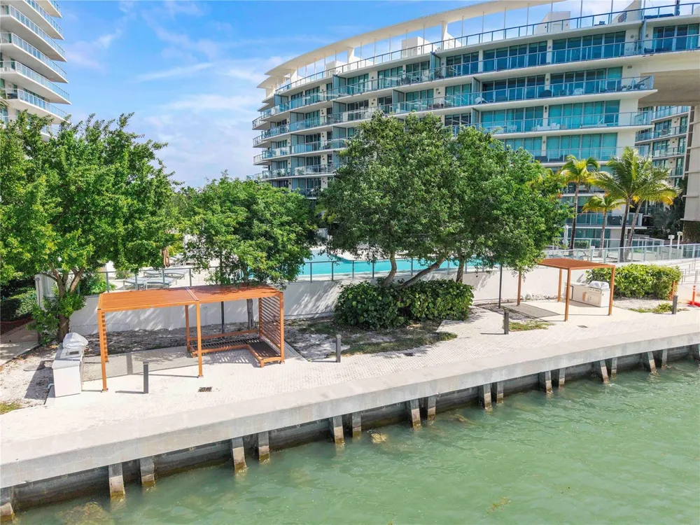 6620 Indian Creek Drive #315 Miami Beach, FL 33141