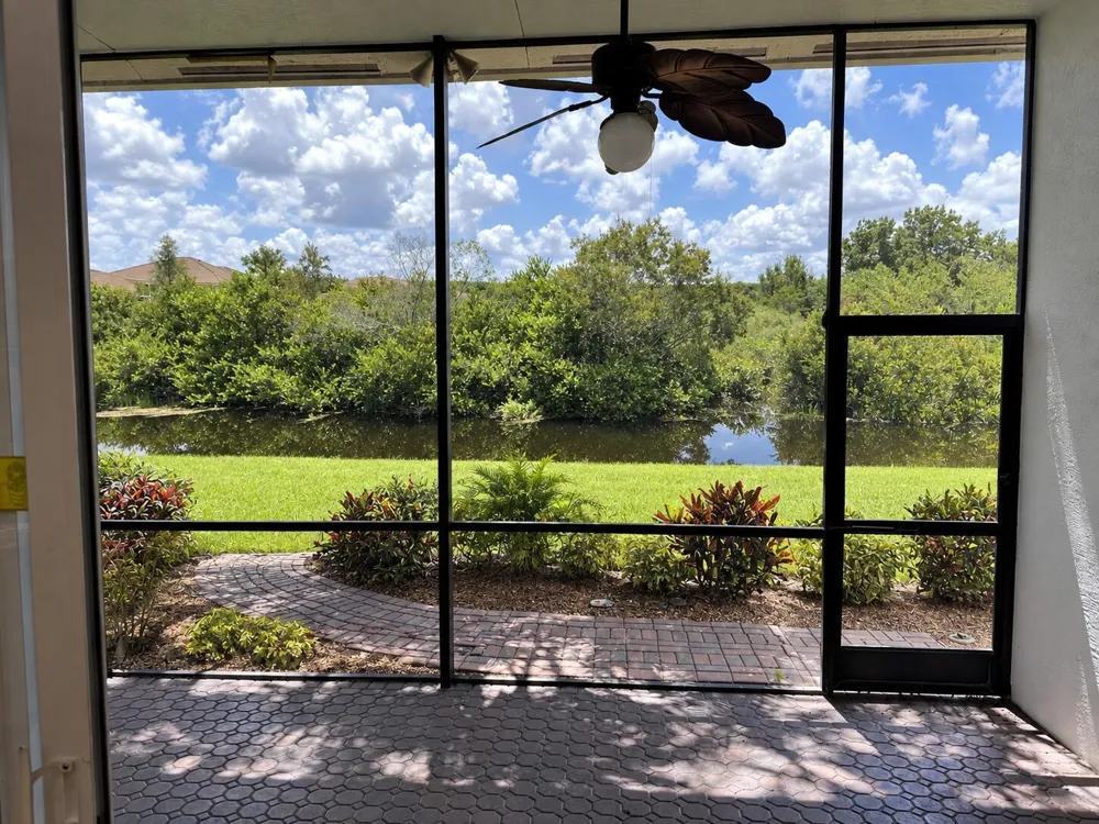 9842 Via Elegante Wellington, FL 33411