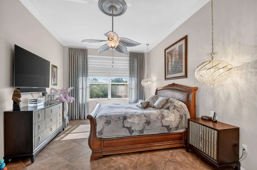 9842 Via Elegante Wellington, FL 33411