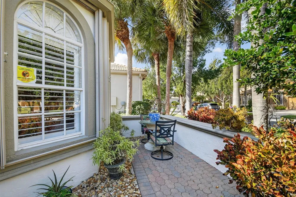 9842 Via Elegante Wellington, FL 33411