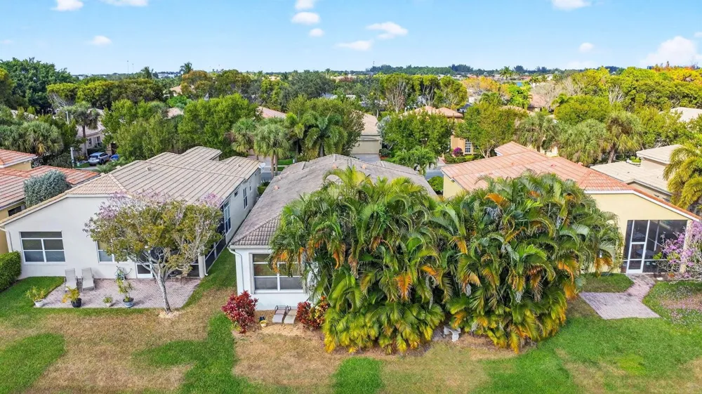 9842 Via Elegante Wellington, FL 33411