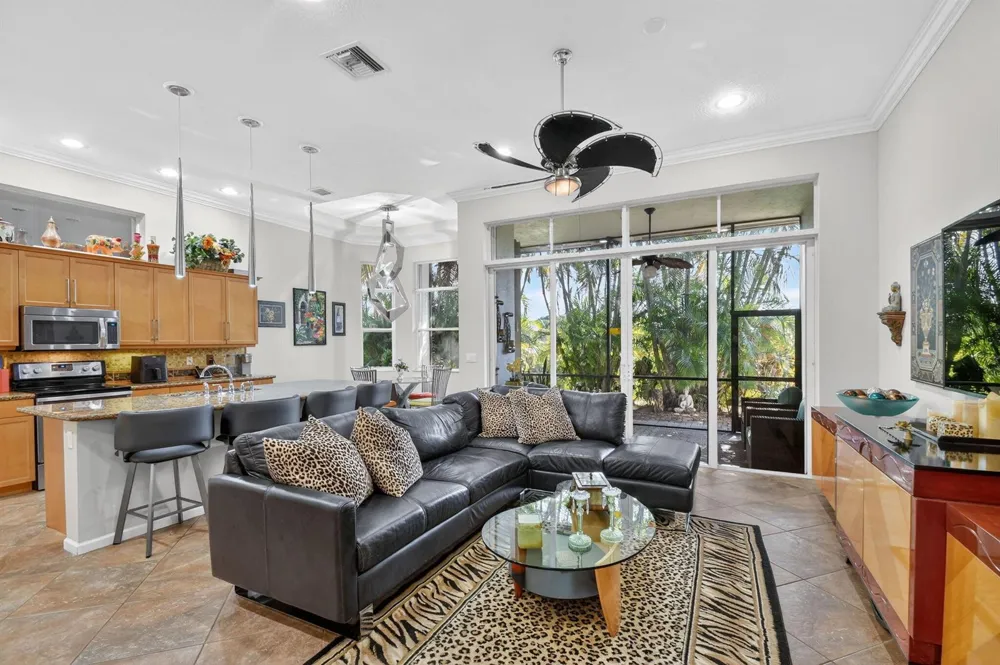 9842 Via Elegante Wellington, FL 33411