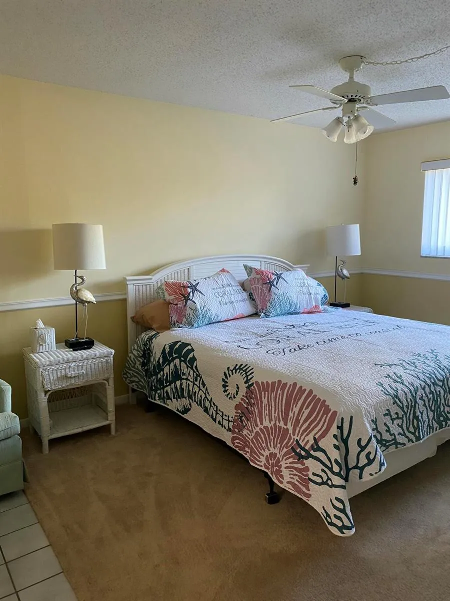 725 Lori Drive #106 Palm Springs, FL 33461