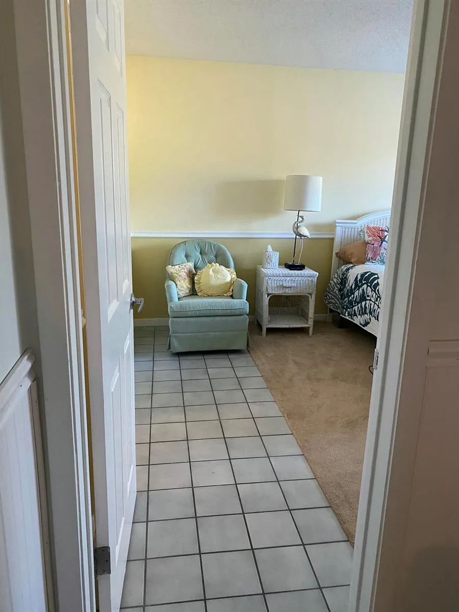 725 Lori Drive #106 Palm Springs, FL 33461