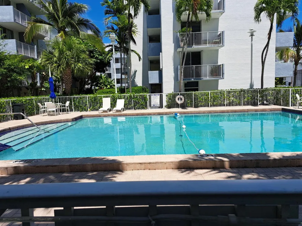 1801 S Treasure Drive North Bay Village, FL 33141