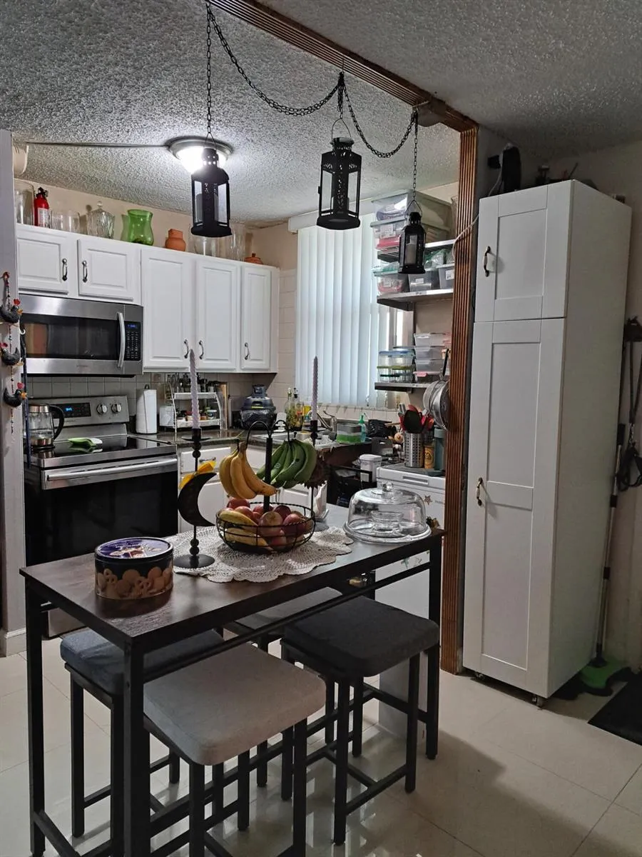 1801 S Treasure Drive North Bay Village, FL 33141