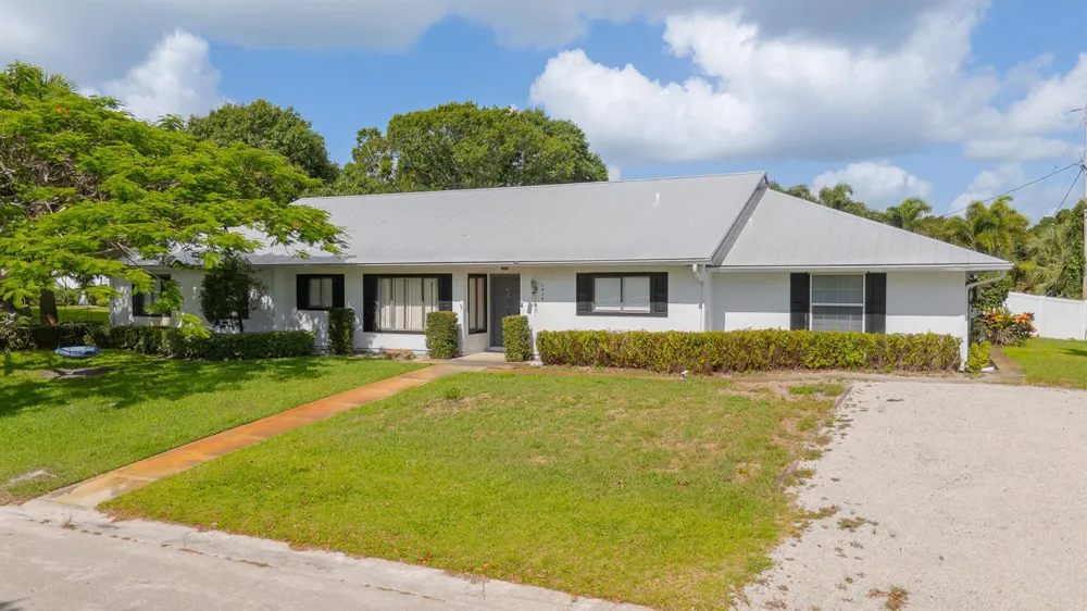 1616 SW 20th St Street SW Vero Beach, FL 32962