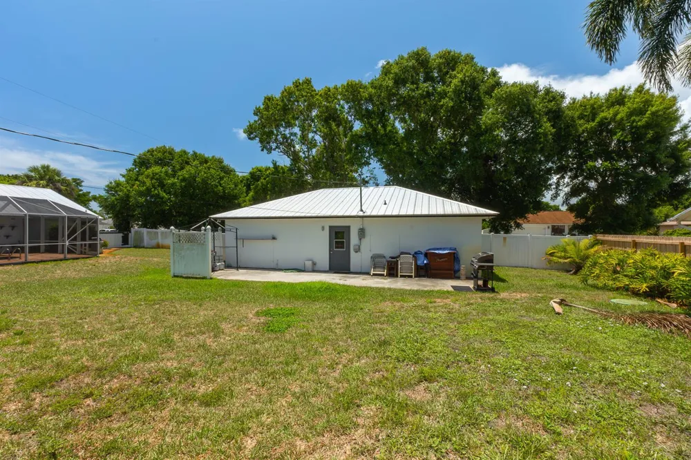 1616 SW 20th St Street SW Vero Beach, FL 32962
