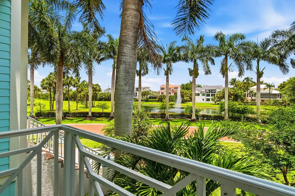 98 Southport Cove Bonita Springs, FL 34134