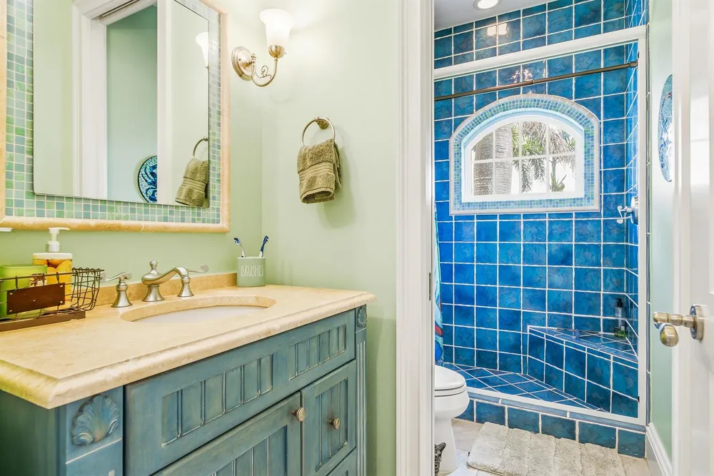 98 Southport Cove Bonita Springs, FL 34134