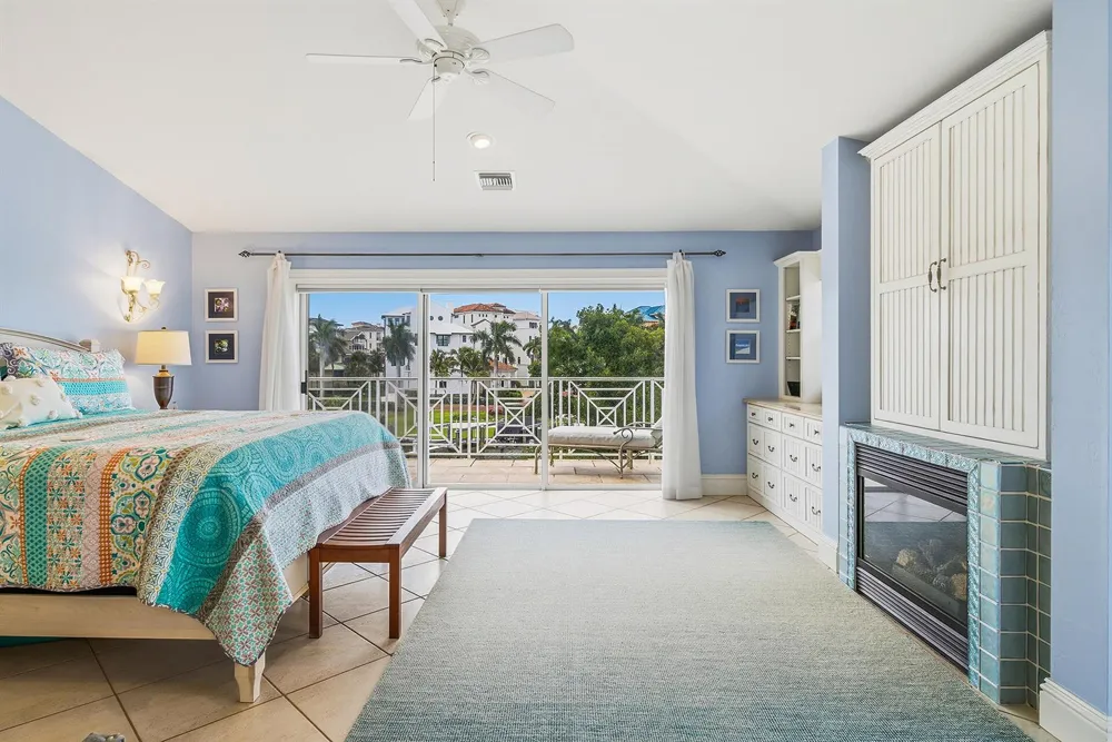 98 Southport Cove Bonita Springs, FL 34134