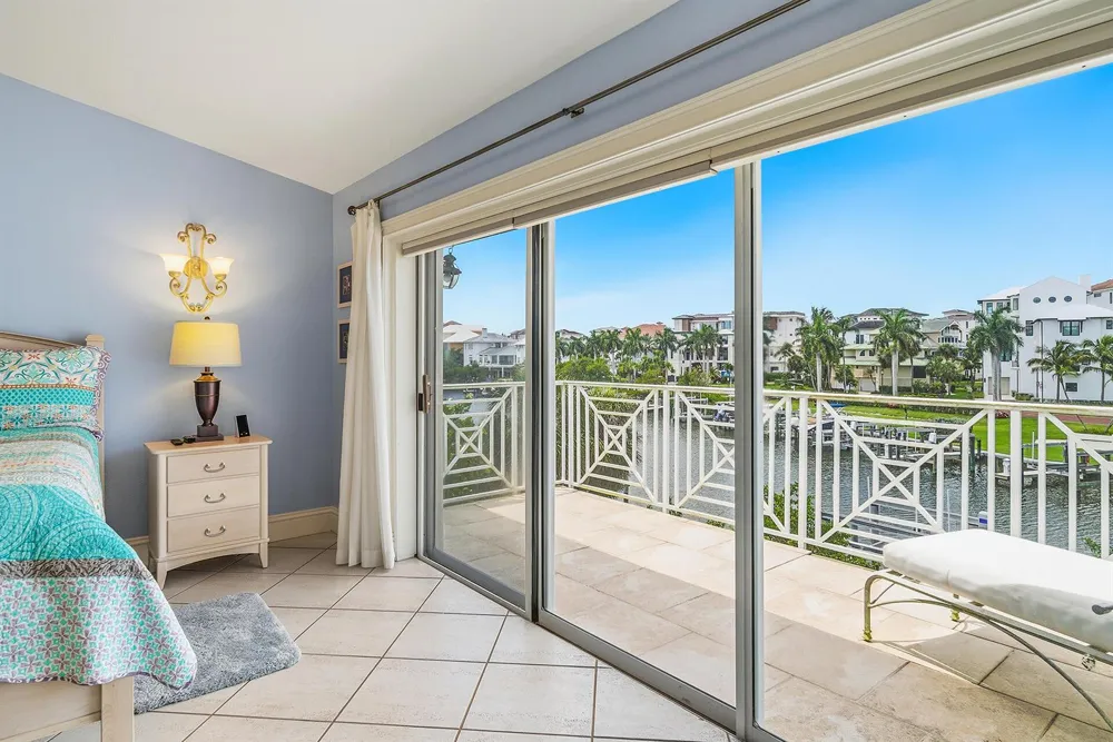 98 Southport Cove Bonita Springs, FL 34134