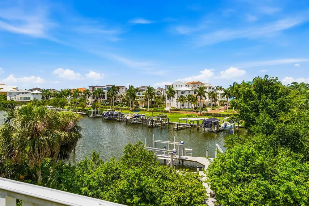 98 Southport Cove Bonita Springs, FL 34134