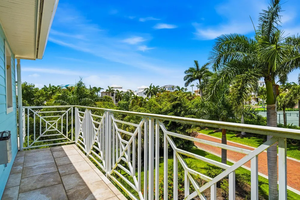 98 Southport Cove Bonita Springs, FL 34134