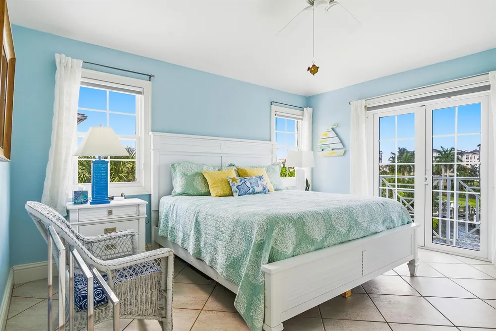 98 Southport Cove Bonita Springs, FL 34134