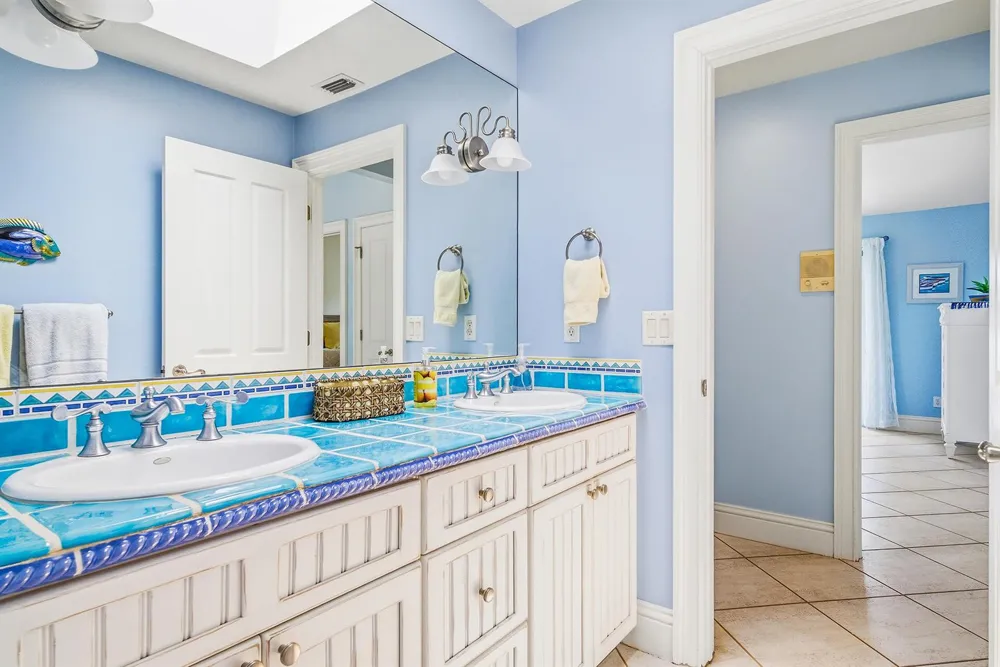 98 Southport Cove Bonita Springs, FL 34134