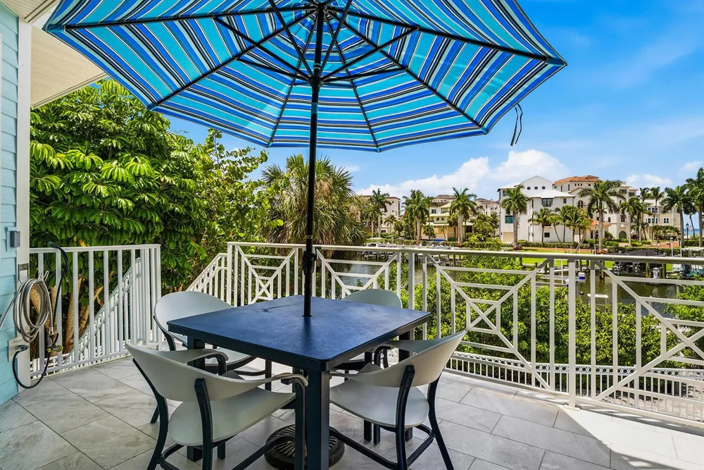 98 Southport Cove Bonita Springs, FL 34134