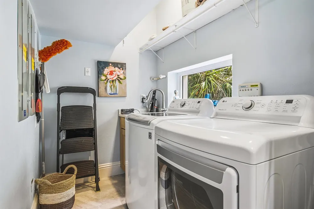 98 Southport Cove Bonita Springs, FL 34134